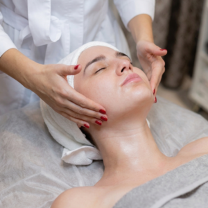 Aclara y Revitaliza Despigmentante
